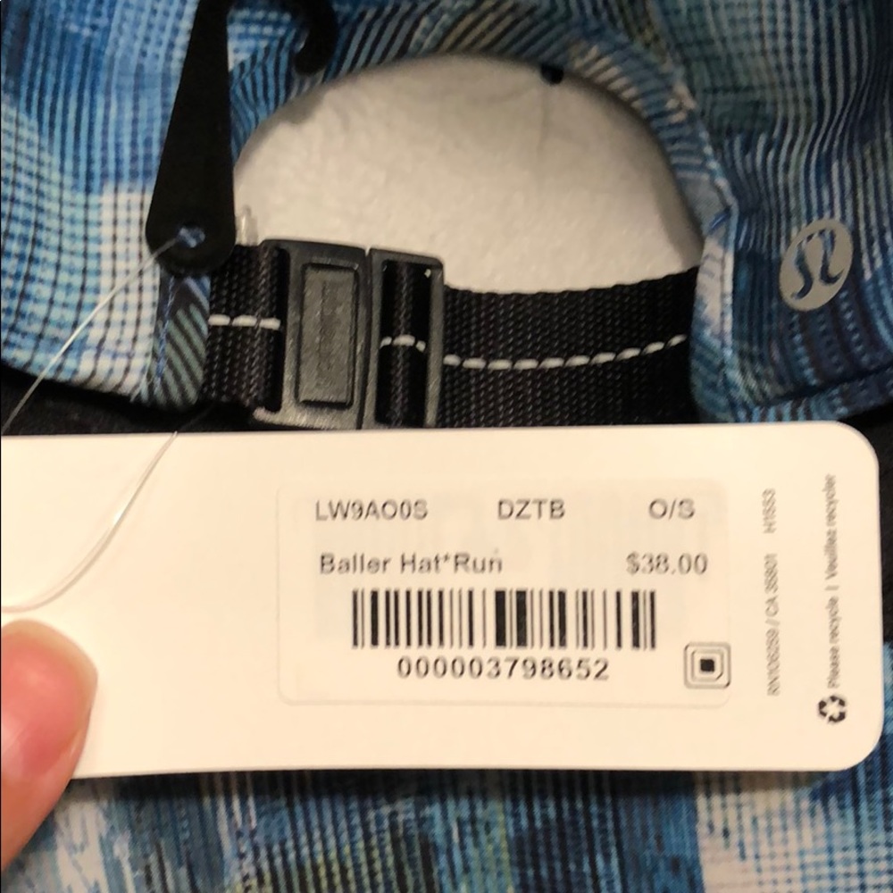 Last one! 🎉Host Pick🎉NWT Lululemon baller hat - Picture 5 of 5